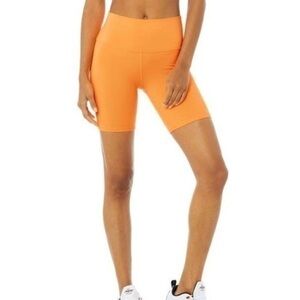 ALO Yoga 7” inseam High Waisted Orange bike Short Xsmall